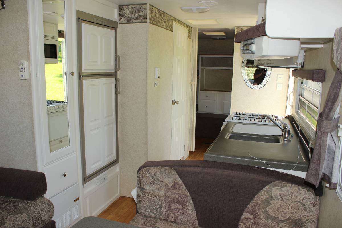 2004 Keystone Outback Travel Trailer RV Rentals